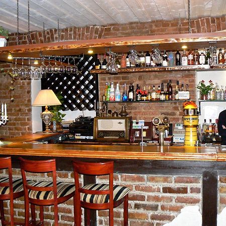 Priekulė Sveciu Namai Minge酒店 外观 照片