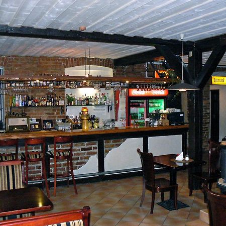 Priekulė Sveciu Namai Minge酒店 外观 照片